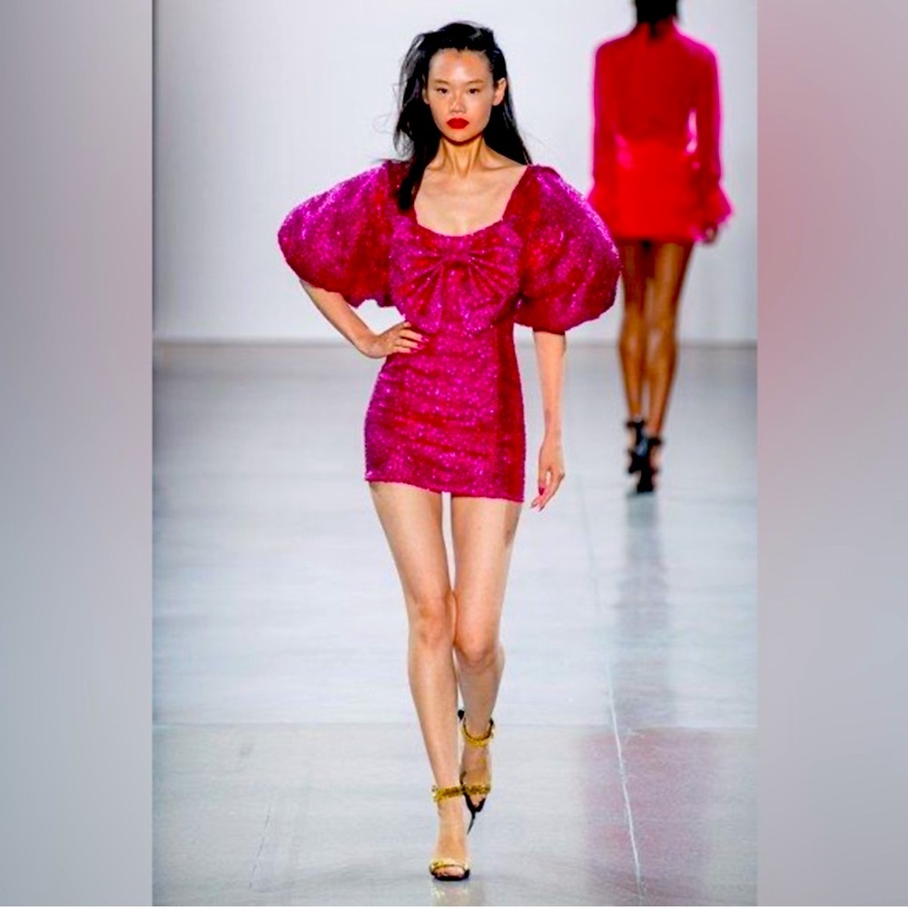 Cristian Cowan Original Ready To Wear size 4  Stunning Sequin Party dress